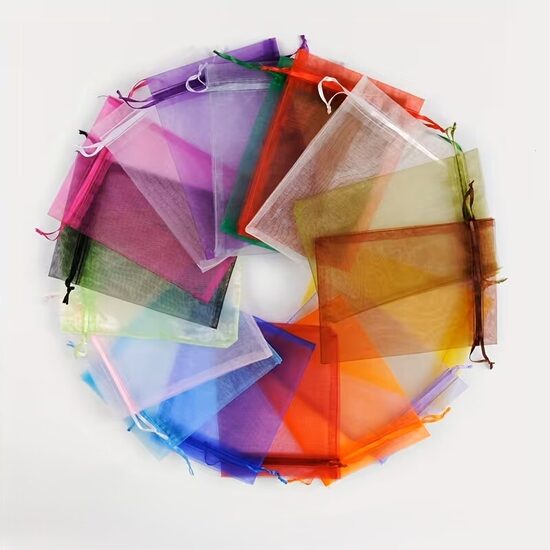 Mazi organzas maisiņi